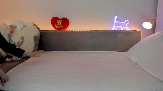 Gallery image thumbnail from Tenar's myfreecams stream on, 04/01/2025, 15:09 image 19 of 20