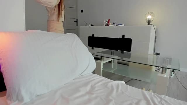 Gallery image thumbnail from Tenar's myfreecams stream on, 05/17/2025, 13:34 image 13 of 20