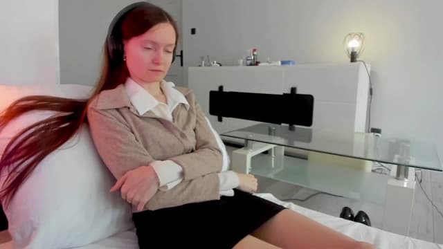Gallery image thumbnail from Tenar's myfreecams stream on, 05/19/2025, 09:16 image 3 of 20