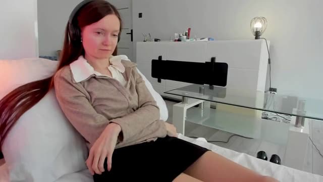 Gallery image thumbnail from Tenar's myfreecams stream on, 05/21/2025, 13:09 image 6 of 20