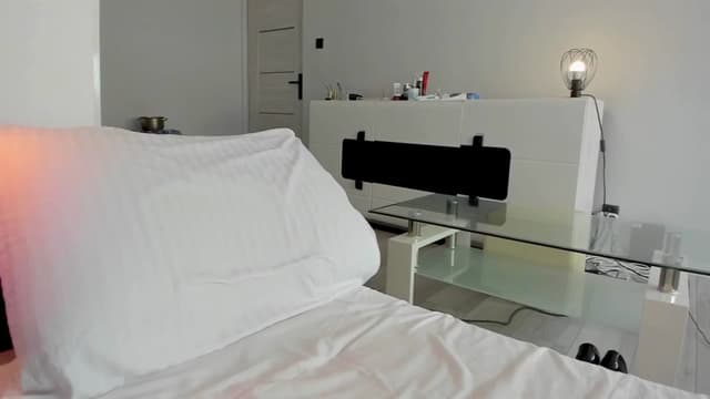 Gallery image thumbnail from Tenar's myfreecams stream on, 05/21/2025, 13:09 image 2 of 20