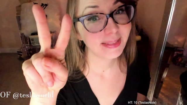 Gallery image thumbnail from Tesla's myfreecams stream on, 11/20/2022, 05:50 image 3 of 20