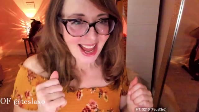 Gallery image thumbnail from Tesla's myfreecams stream on, 06/01/2023, 05:43 image 15 of 20