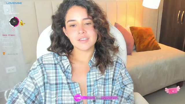 Gallery image thumbnail from Tesss's myfreecams stream on, 07/22/2024, 04:06 image 3 of 20