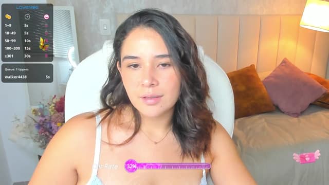 Gallery image thumbnail from Tesss's myfreecams stream on, 10/15/2024, 05:34 image 19 of 20