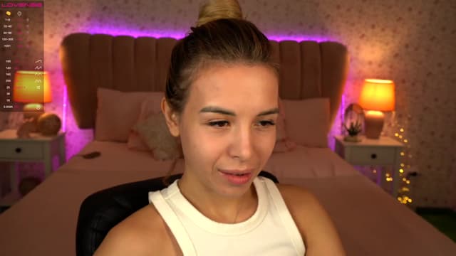Gallery image thumbnail from Tilli's myfreecams stream on, 12/21/2023, 08:57 image 13 of 20