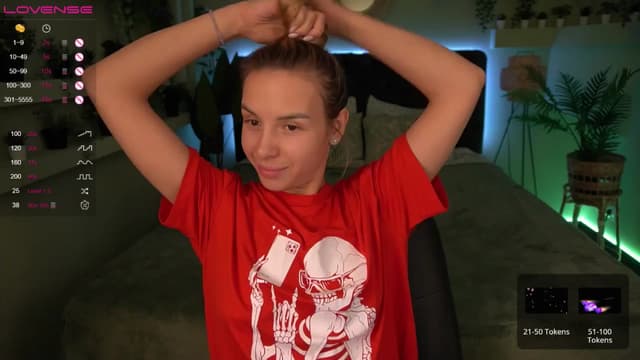 Gallery image thumbnail from Tilli's myfreecams stream on, 04/02/2024, 08:52 image 15 of 20