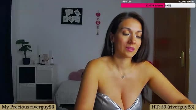 Gallery image thumbnail from Trixi's myfreecams stream on, 06/27/2024, 23:57 image 6 of 20