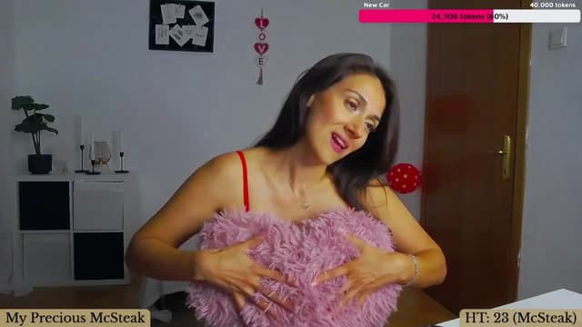 Gallery image thumbnail from Trixi's myfreecams stream on, 07/02/2024, 24:01 image 15 of 20