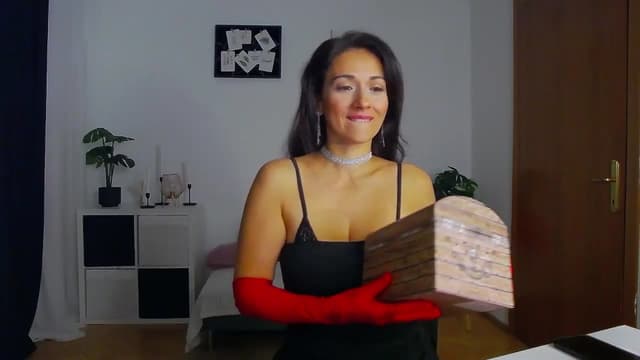 Gallery image thumbnail from Trixi's myfreecams stream on, 10/03/2024, 02:57 image 9 of 20