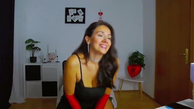 Gallery image thumbnail from Trixi's myfreecams stream on, 10/03/2024, 03:44 image 10 of 20