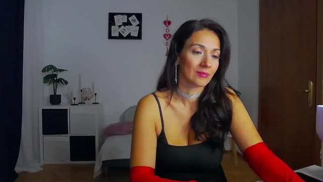 Gallery image thumbnail from Trixi's myfreecams stream on, 10/03/2024, 03:44 image 4 of 20