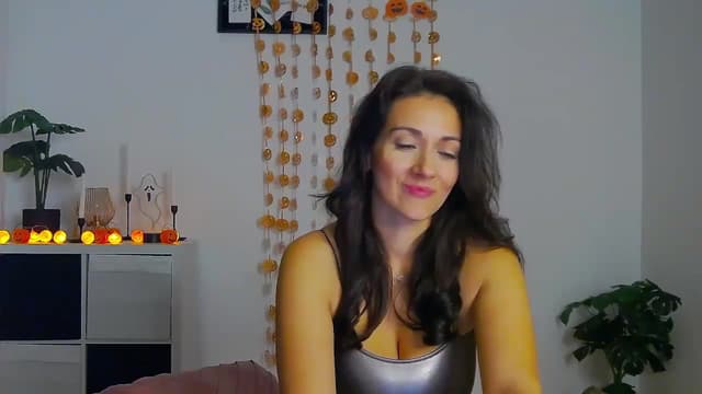 Gallery image thumbnail from Trixi's myfreecams stream on, 10/23/2024, 03:27 image 16 of 20