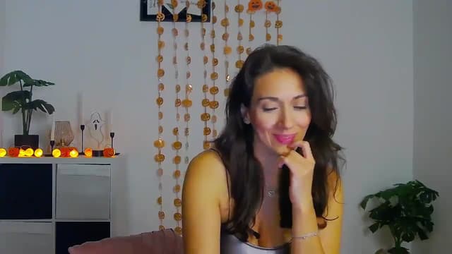 Gallery image thumbnail from Trixi's myfreecams stream on, 10/23/2024, 03:27 image 12 of 20