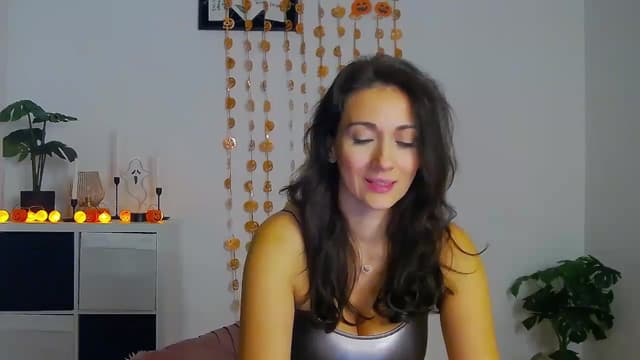 Gallery image thumbnail from Trixi's myfreecams stream on, 10/23/2024, 03:27 image 8 of 20