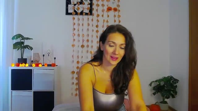 Gallery image thumbnail from Trixi's myfreecams stream on, 10/23/2024, 06:02 image 11 of 20