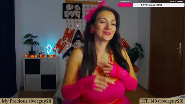 Gallery image thumbnail from Trixi's myfreecams stream on, 10/30/2024, 01:52 image 9 of 20