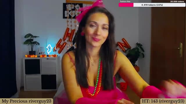 Gallery image thumbnail from Trixi's myfreecams stream on, 10/30/2024, 01:52 image 12 of 20