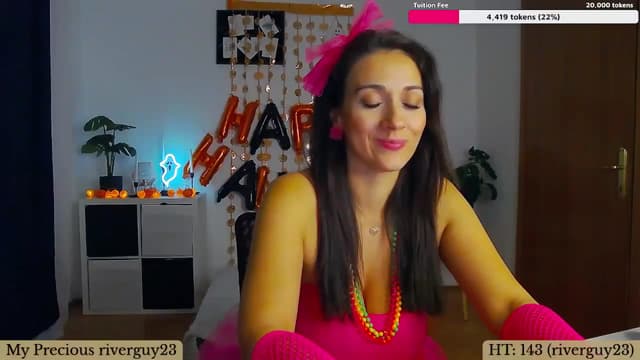 Gallery image thumbnail from Trixi's myfreecams stream on, 10/30/2024, 01:52 image 10 of 20