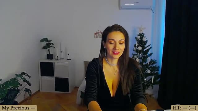 Gallery image thumbnail from Trixi's myfreecams stream on, 12/28/2024, 09:40 image 12 of 20