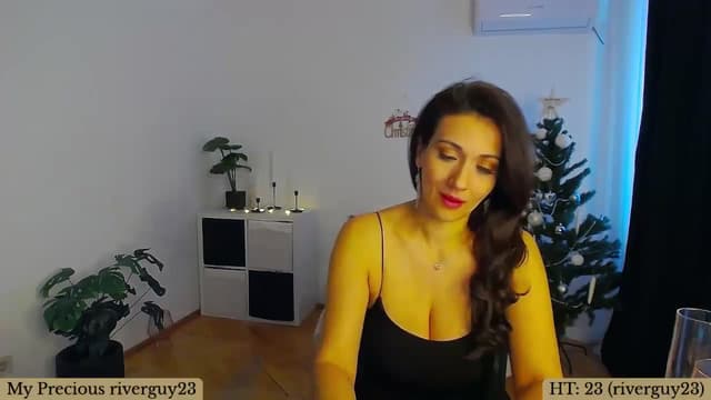 Gallery image thumbnail from Trixi's myfreecams stream on, 01/01/2025, 08:37 image 15 of 20