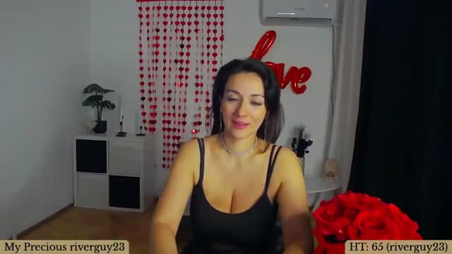 Gallery image thumbnail from Trixi's myfreecams stream on, 02/14/2025, 24:06 image 3 of 20