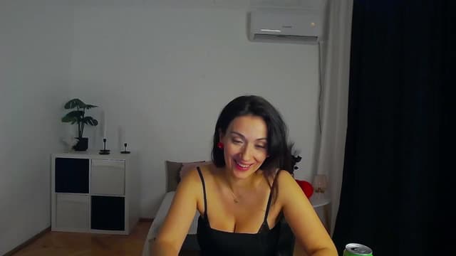 Gallery image thumbnail from Trixi's myfreecams stream on, 02/24/2025, 03:45 image 12 of 20