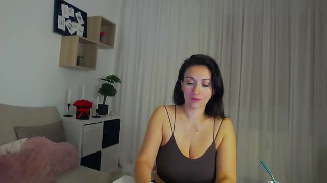 Gallery image thumbnail from Trixi's myfreecams stream on, 04/15/2025, 01:23 image 9 of 20