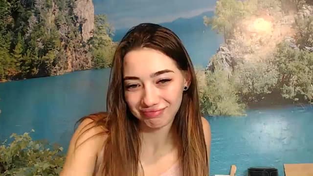 Gallery image thumbnail from Viena's myfreecams stream on, 11/09/2024, 18:06 image 16 of 20
