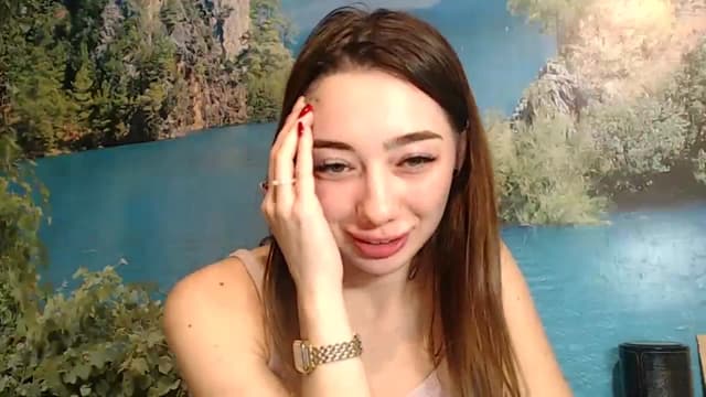 Gallery image thumbnail from Viena's myfreecams stream on, 11/09/2024, 20:21 image 14 of 20