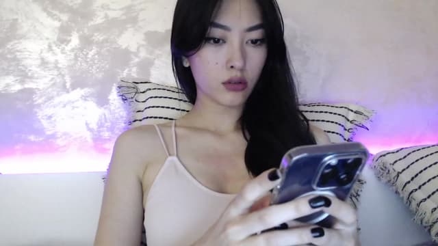 Gallery image thumbnail from Vikki's myfreecams stream on, 11/28/2023, 24:53 image 15 of 20