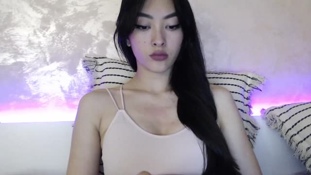 Gallery image thumbnail from Vikki's myfreecams stream on, 11/28/2023, 24:53 image 13 of 20