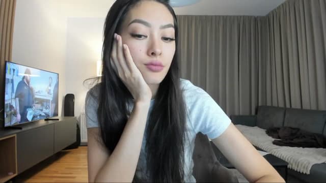 Gallery image thumbnail from Vikki's myfreecams stream on, 11/16/2024, 24:03 image 3 of 20
