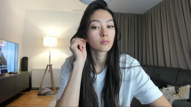 Gallery image thumbnail from Vikki's myfreecams stream on, 11/29/2024, 24:12 image 6 of 20
