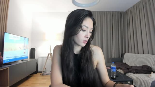 Gallery image thumbnail from Vikki's myfreecams stream on, 12/12/2024, 24:06 image 1 of 20