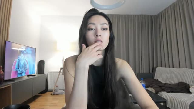 Gallery image thumbnail from Vikki's myfreecams stream on, 12/12/2024, 24:06 image 10 of 20