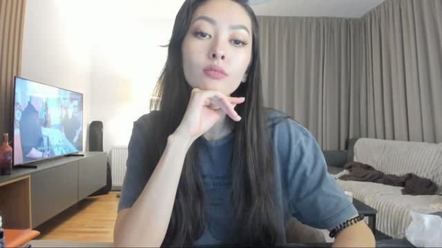 Gallery image thumbnail from Vikki's myfreecams stream on, 12/14/2024, 24:01 image 8 of 20