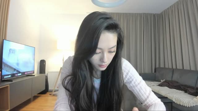 Gallery image thumbnail from Vikki's myfreecams stream on, 12/19/2024, 24:01 image 5 of 20