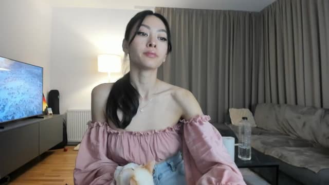 Gallery image thumbnail from Vikki's myfreecams stream on, 02/25/2025, 24:02 image 12 of 20
