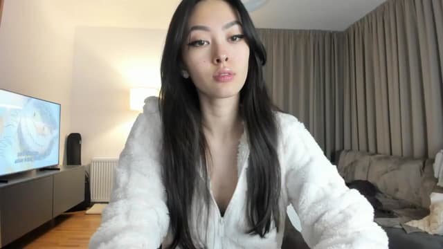 Gallery image thumbnail from Vikki's myfreecams stream on, 03/03/2025, 24:03 image 1 of 20