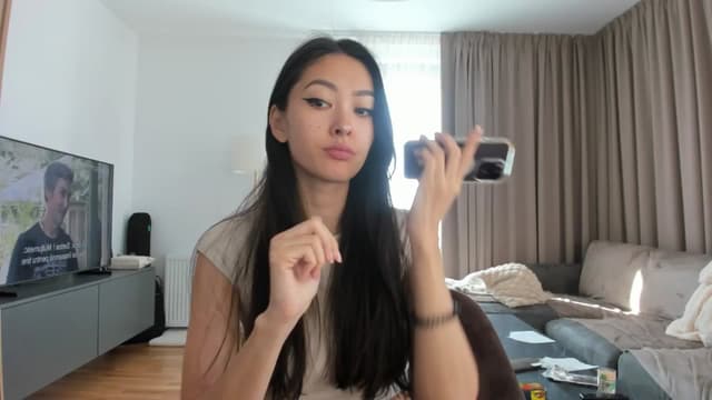 Gallery image thumbnail from Vikki's myfreecams stream on, 04/05/2025, 08:38 image 7 of 20