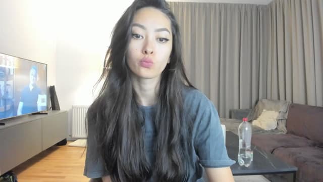 Gallery image thumbnail from Vikki's myfreecams stream on, 04/13/2025, 22:14 image 7 of 20