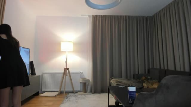 Gallery image thumbnail from Vikki's myfreecams stream on, 04/14/2025, 21:33 image 8 of 20