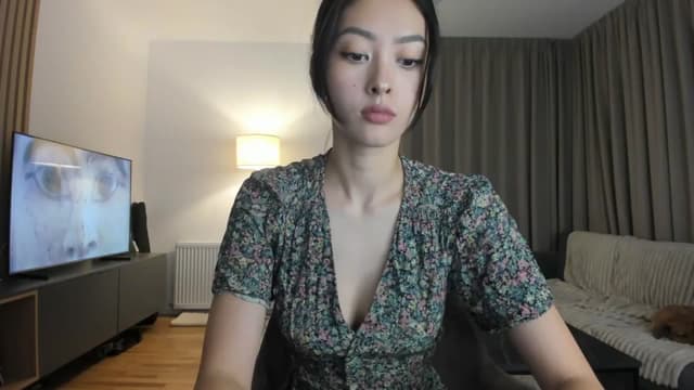 Gallery image thumbnail from Vikki's myfreecams stream on, 04/21/2025, 23:57 image 2 of 20