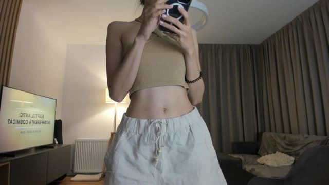 Gallery image thumbnail from Vikki's myfreecams stream on, 05/13/2025, 23:29 image 12 of 20