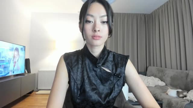 Gallery image thumbnail from Vikki's myfreecams stream on, 05/19/2025, 24:31 image 1 of 20