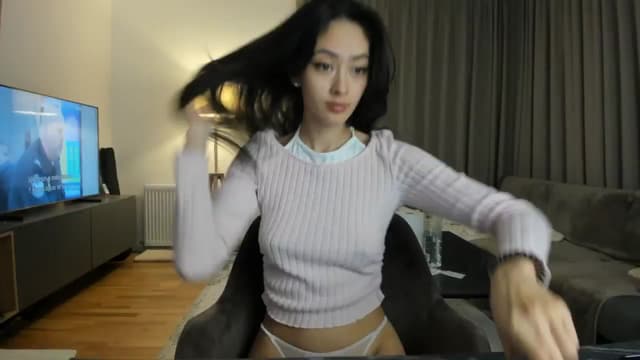 Gallery image thumbnail from Vikki's myfreecams stream on, 05/29/2025, 24:07 image 13 of 20