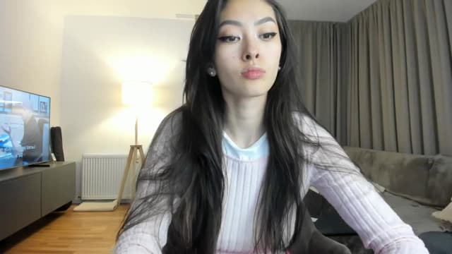 Gallery image thumbnail from Vikki's myfreecams stream on, 05/29/2025, 24:07 image 5 of 20