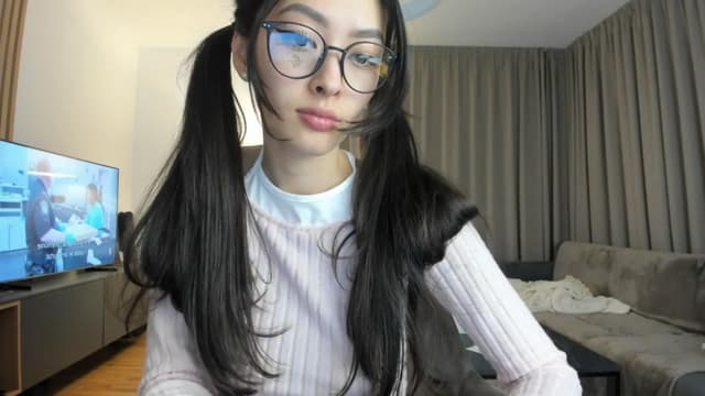 Gallery image thumbnail from Vikki's myfreecams stream on, 05/29/2025, 24:07 image 14 of 20