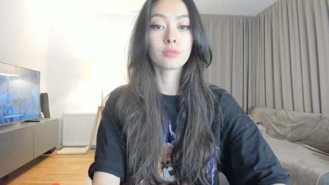 Gallery image thumbnail from Vikki's myfreecams stream on, 06/01/2025, 23:46 image 9 of 20